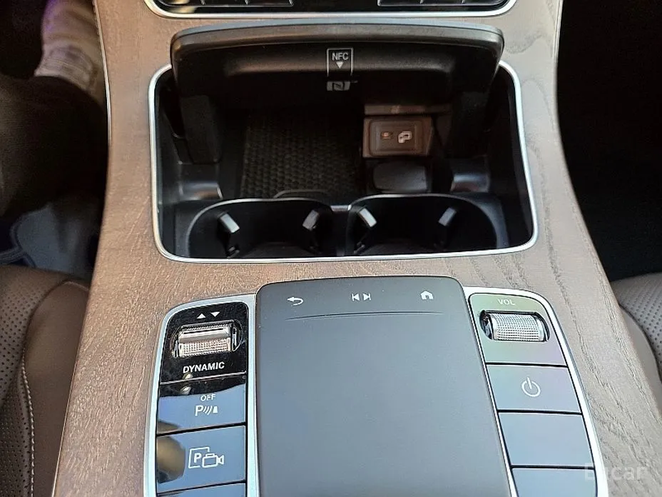 Фото 16 - Mercedes-Benz E-Class