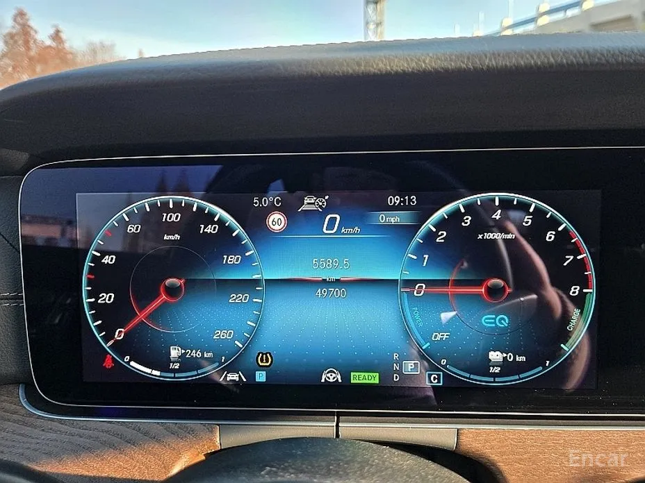 Фото 6 - Mercedes-Benz E-Class