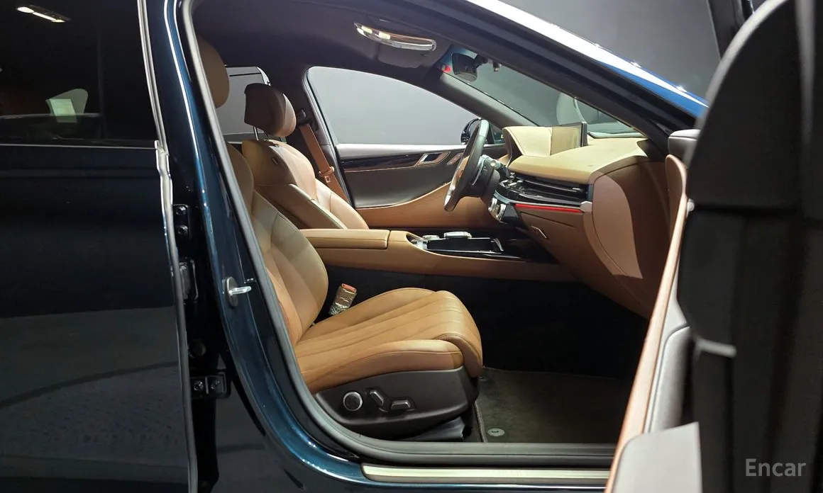 Фото 10 - Genesis G80