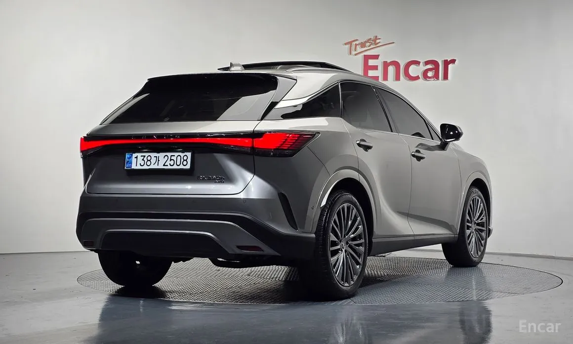 Фото 2 - Lexus RX