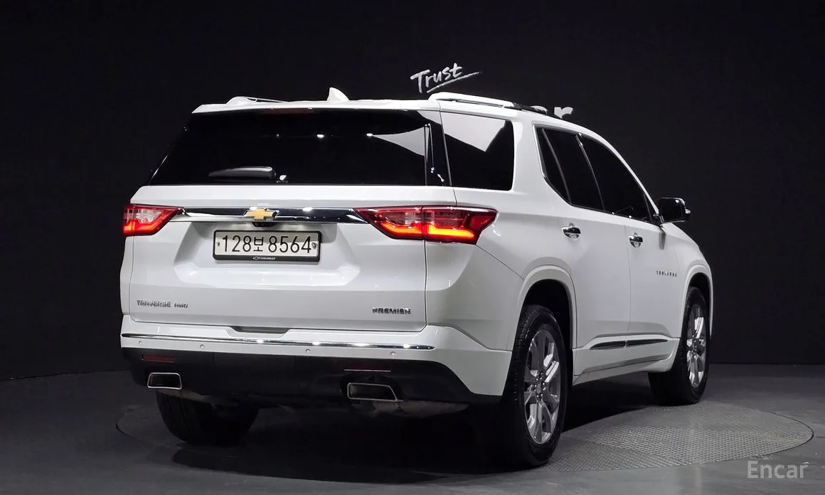 Фото 2 - Chevrolet Traverse