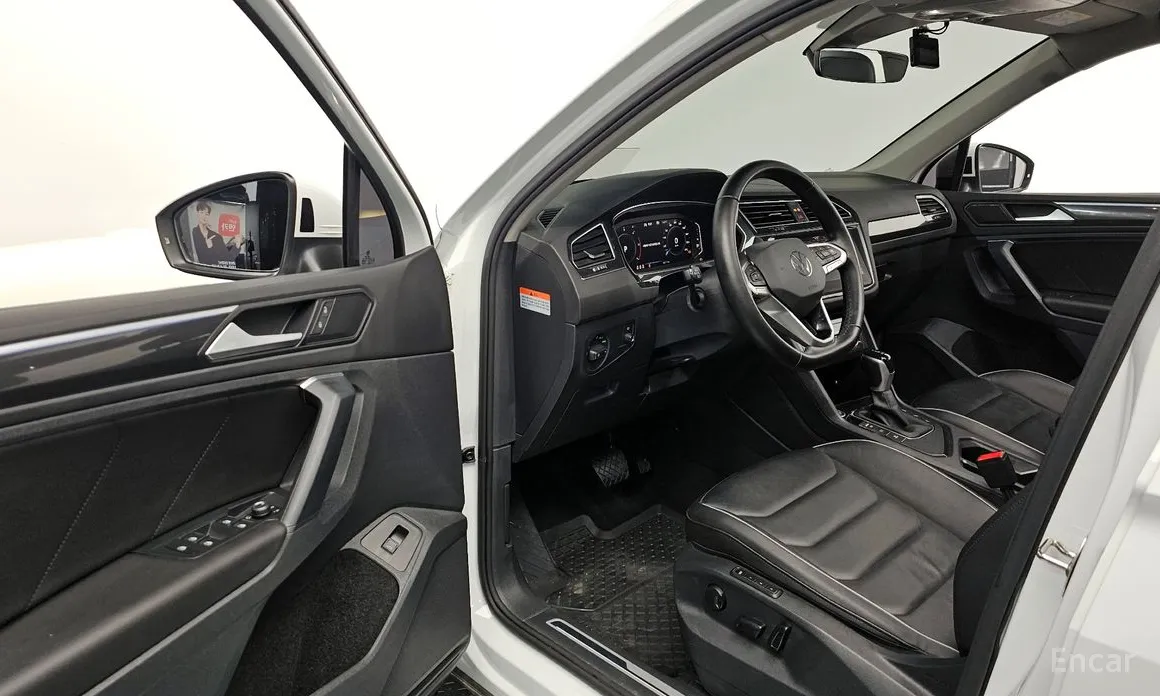 Фото 12 - Volkswagen Tiguan