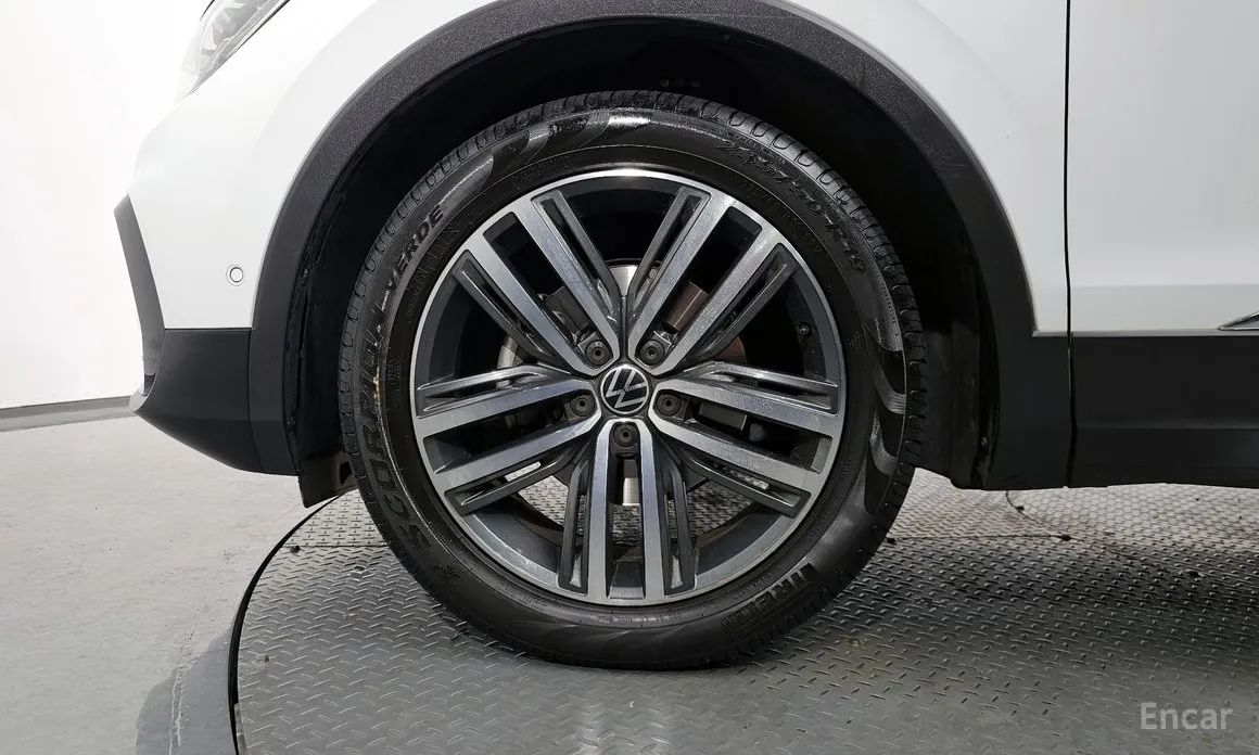 Фото 5 - Volkswagen Tiguan