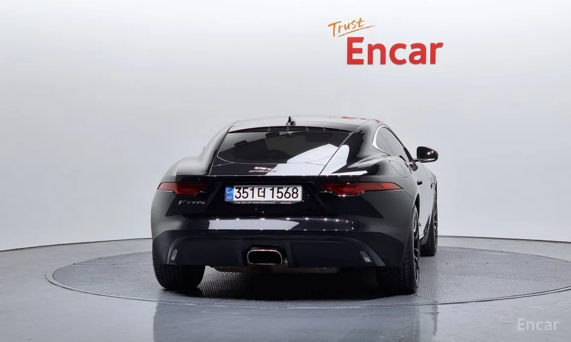 Фото 4 - Jaguar F-Type