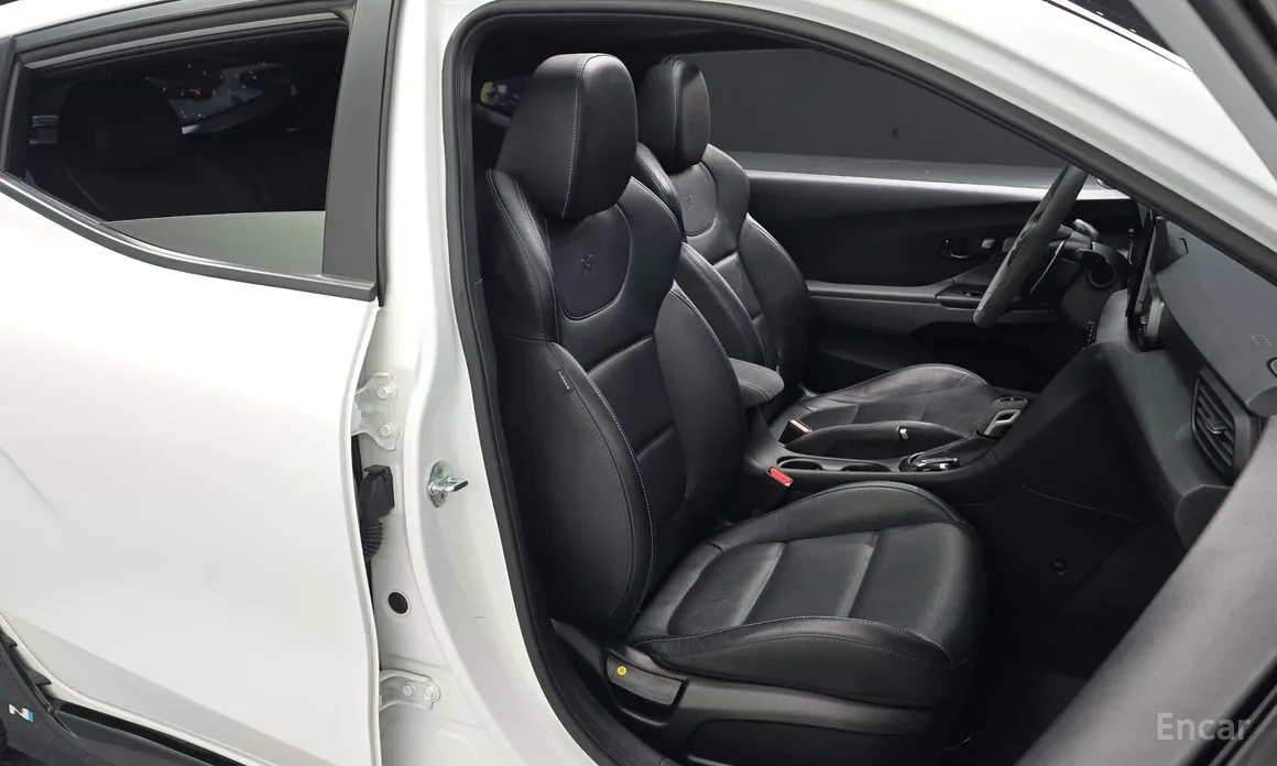 Фото 10 - Hyundai Veloster