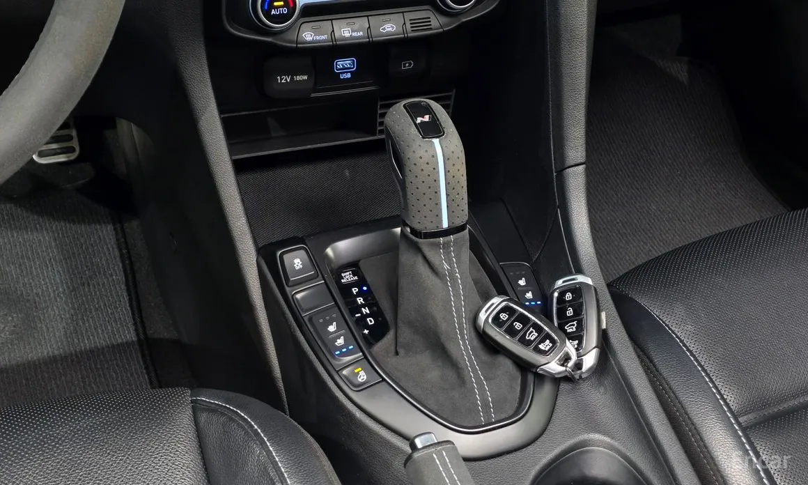 Фото 9 - Hyundai Veloster