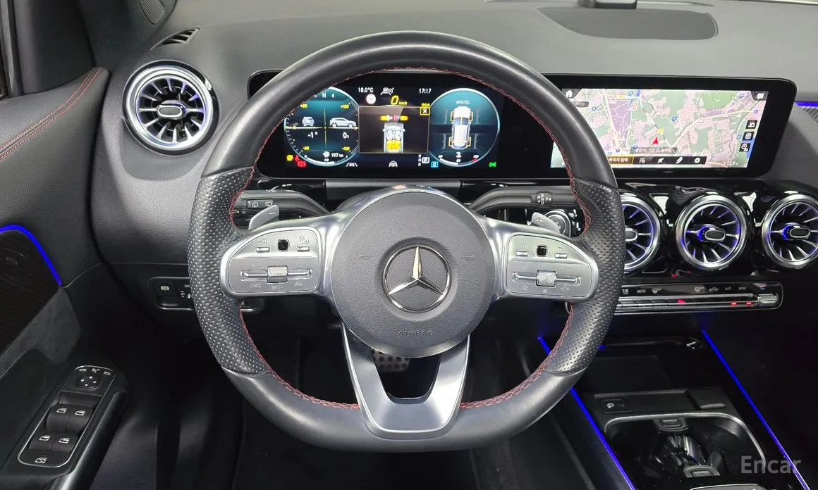 Фото 13 - Mercedes-Benz GLA-Class