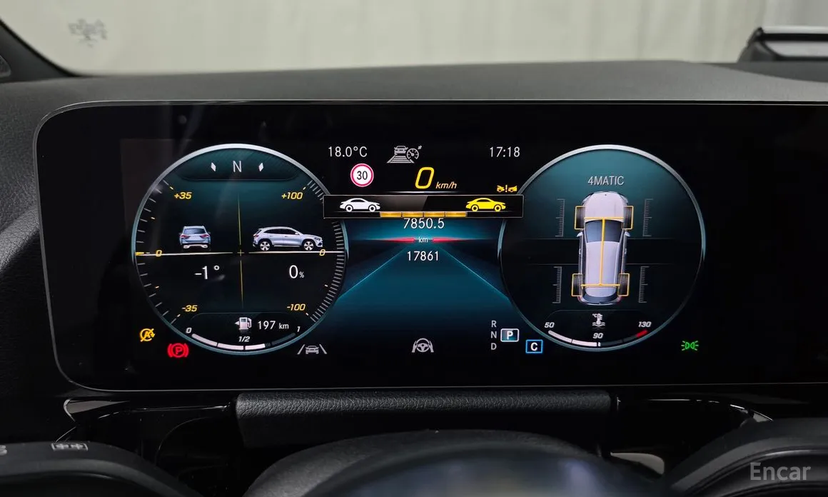 Фото 8 - Mercedes-Benz GLA-Class