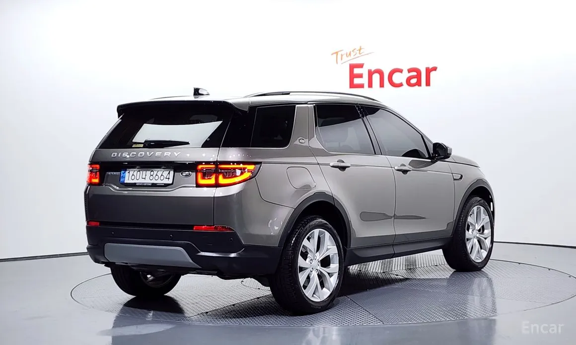 Фото 2 - Land Rover Discovery Sport
