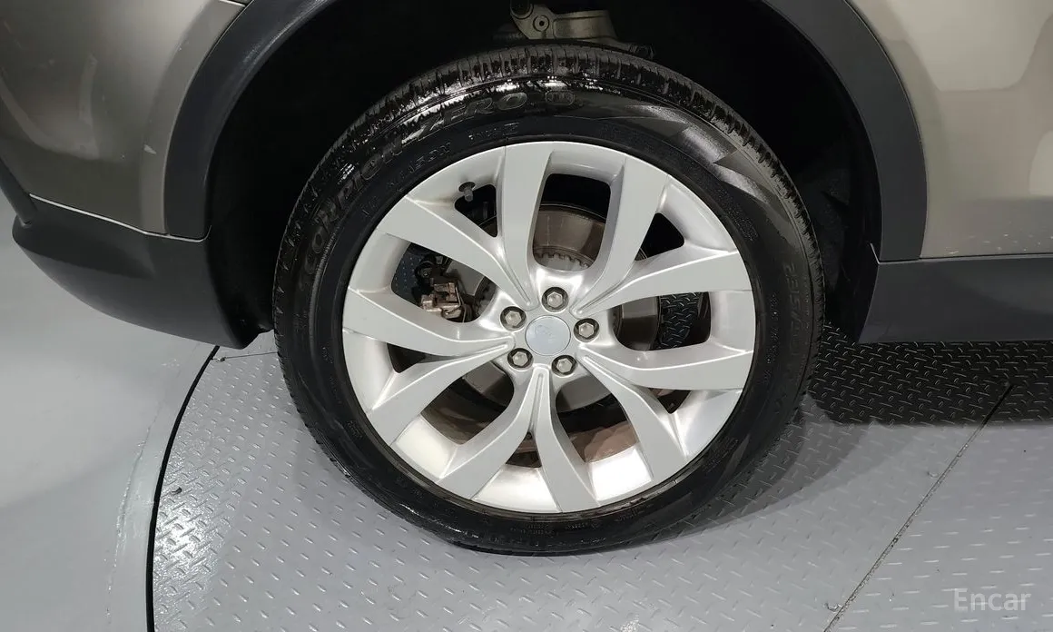 Фото 5 - Land Rover Discovery Sport