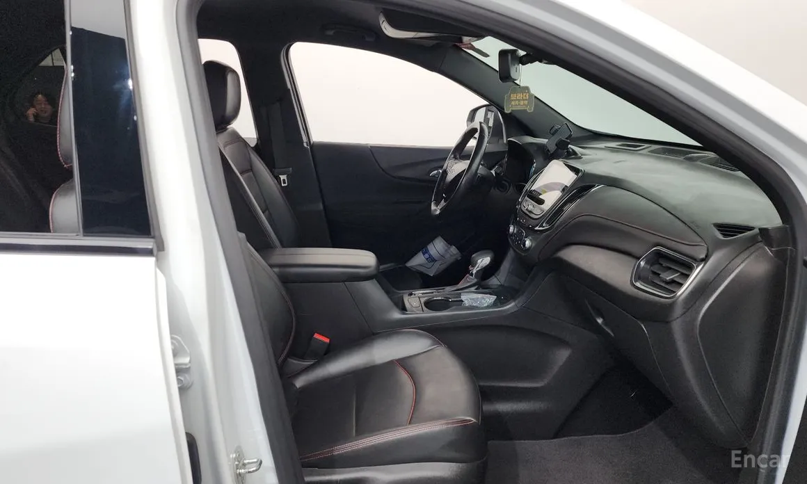 Фото 10 - Chevrolet Equinox