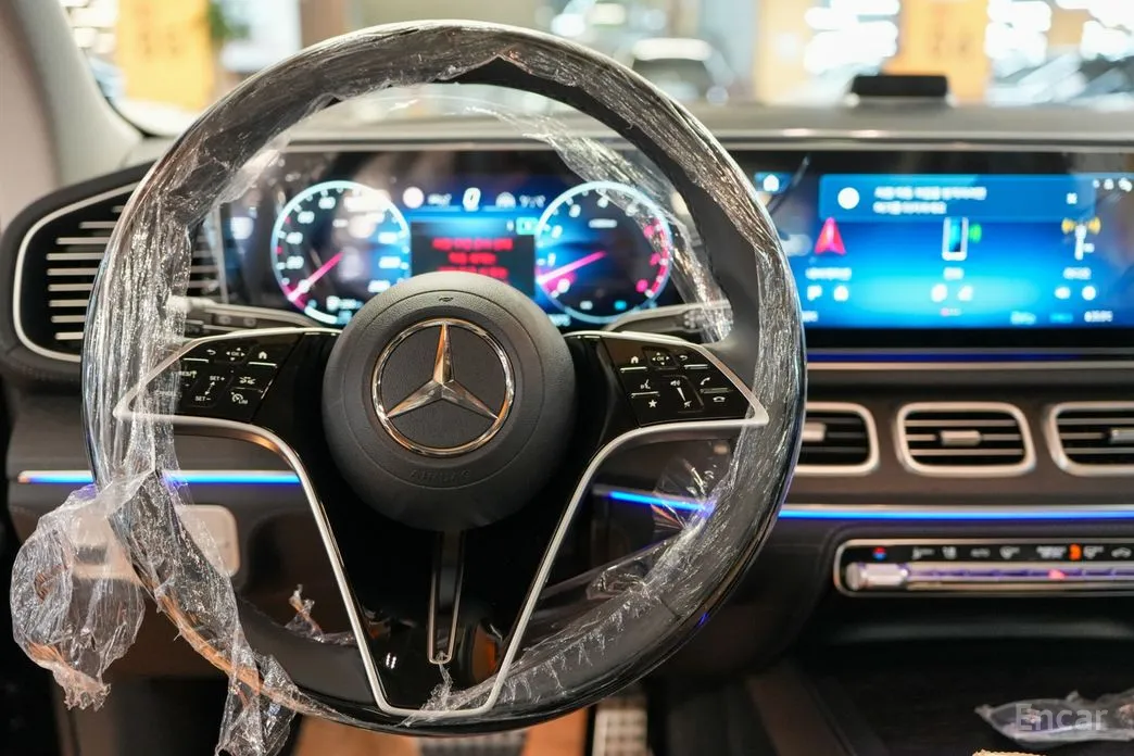 Фото 10 - Mercedes-Benz GLE-Class