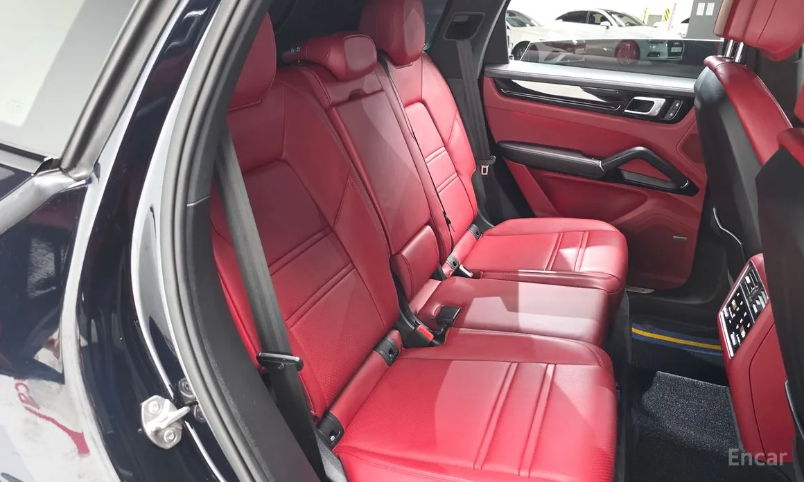 Фото 12 - Porsche Cayenne