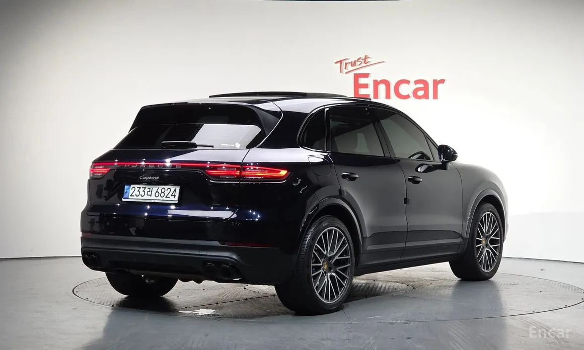 Фото 2 - Porsche Cayenne