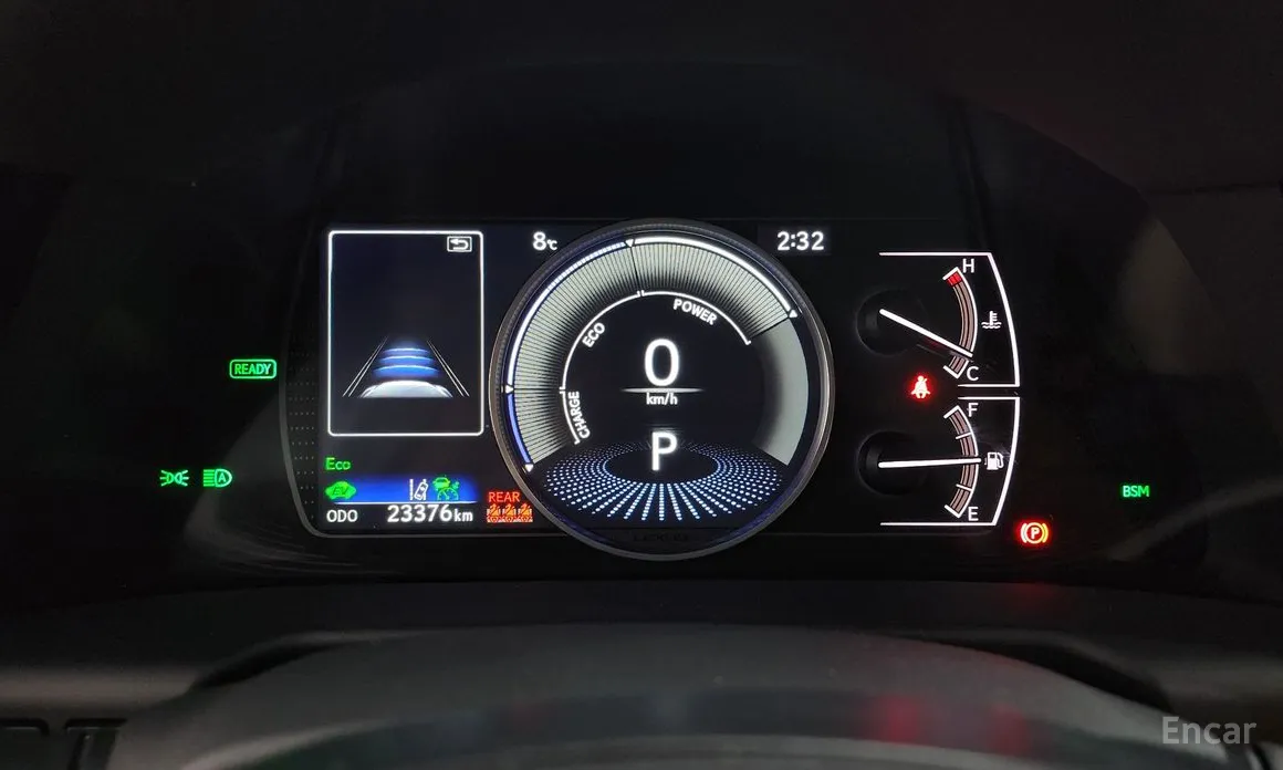 Фото 8 - Lexus ES