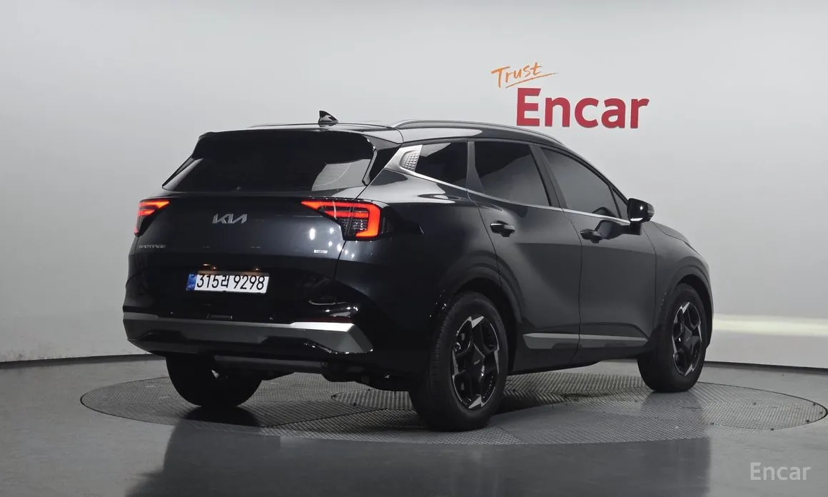 Фото 2 - Kia Sportage