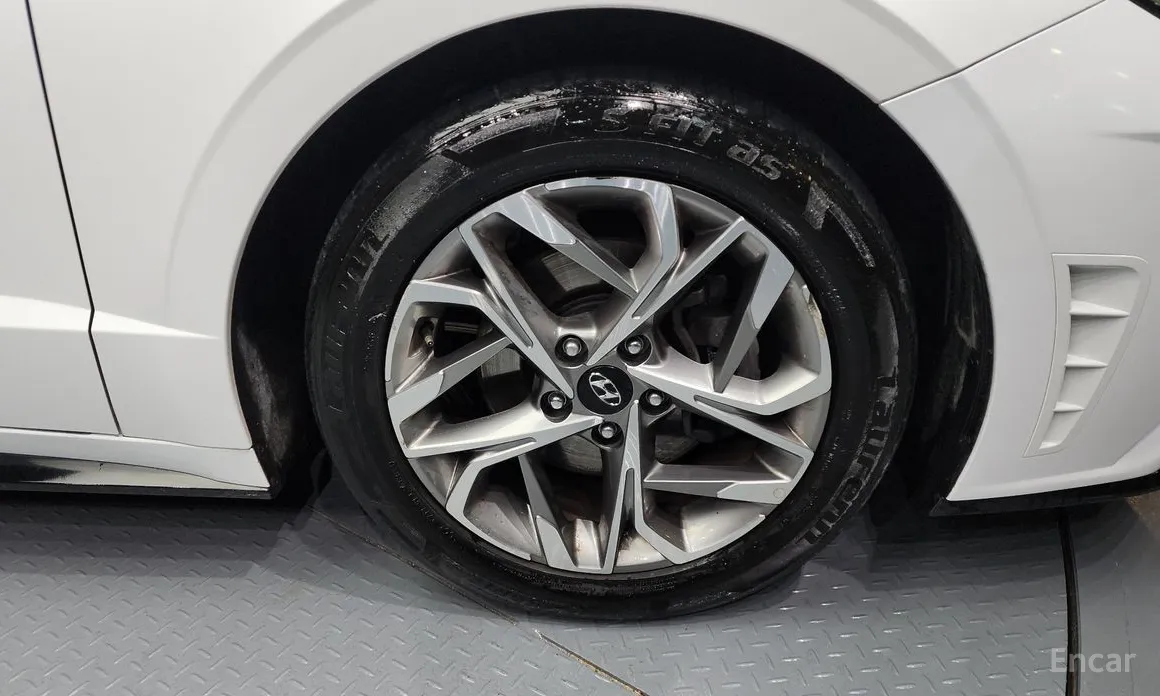 Фото 5 - Hyundai Sonata