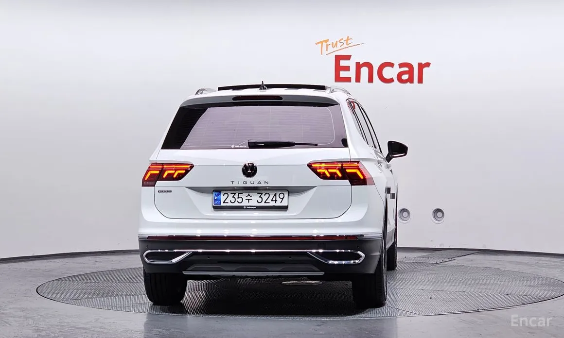 Фото 4 - Volkswagen Tiguan