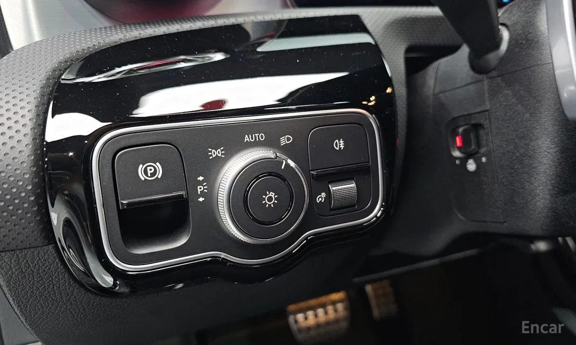 Фото 13 - Mercedes-Benz CLA-Class