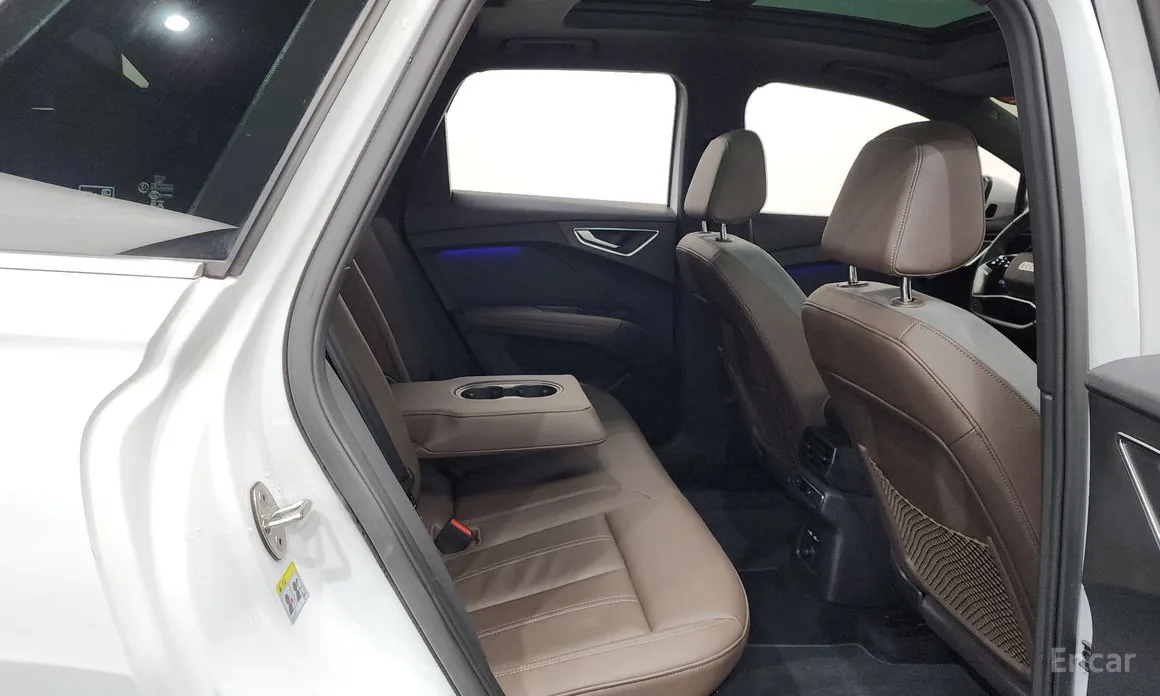 Фото 12 - Audi Q4 e-tron