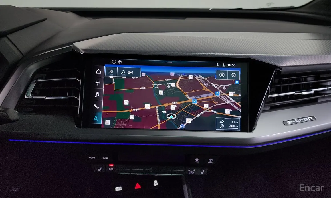 Фото 14 - Audi Q4 e-tron