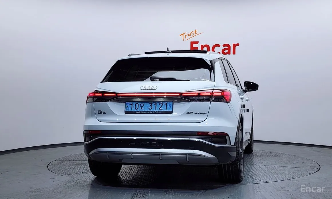 Фото 4 - Audi Q4 e-tron