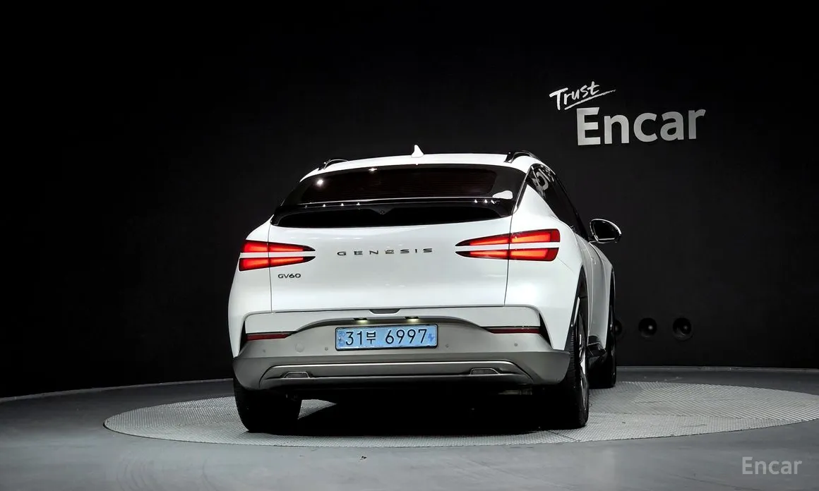 Фото 4 - Genesis GV60