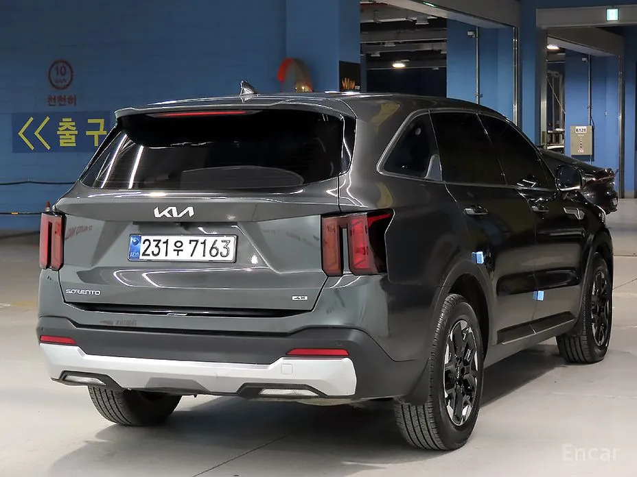Фото 4 - Kia Sorento