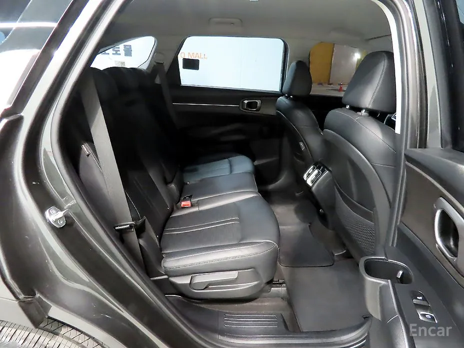 Фото 8 - Kia Sorento