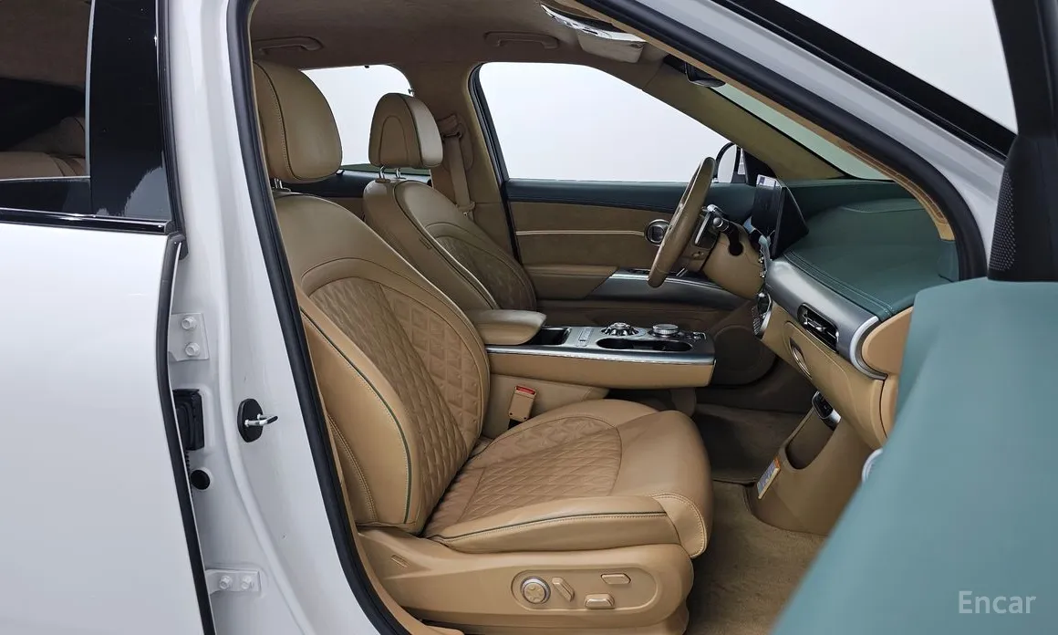 Фото 10 - Genesis GV60