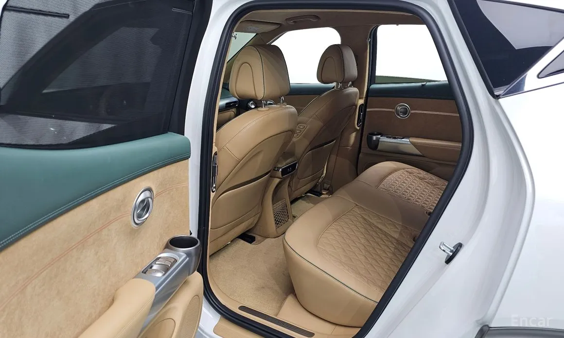 Фото 12 - Genesis GV60