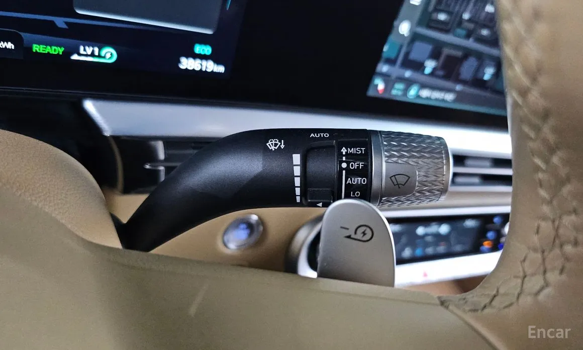 Фото 19 - Genesis GV60