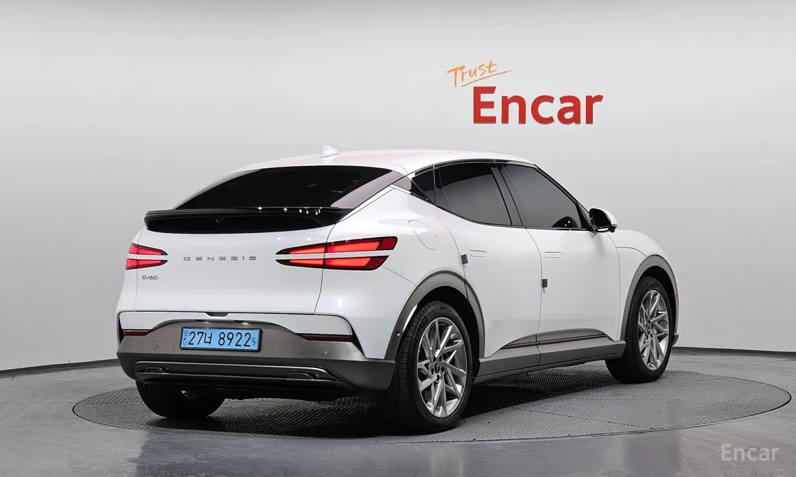 Фото 2 - Genesis GV60