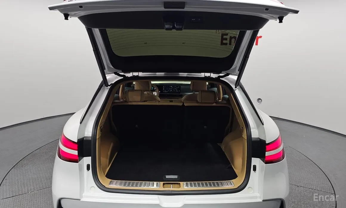 Фото 20 - Genesis GV60