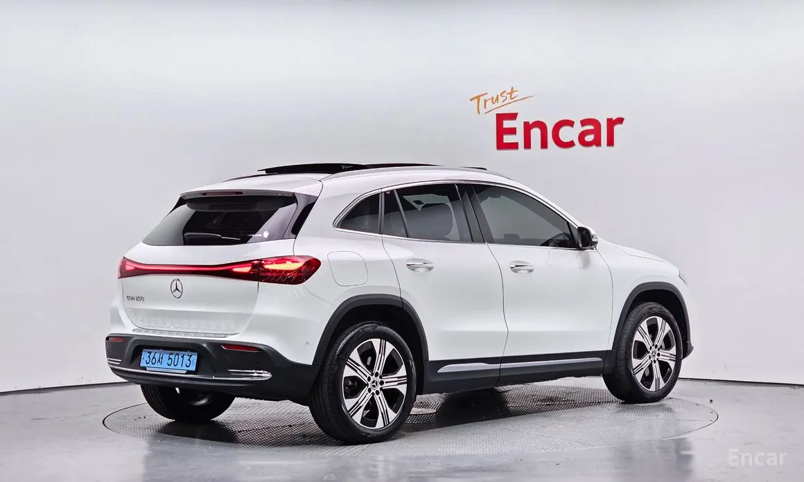 Фото 2 - Mercedes-Benz EQA