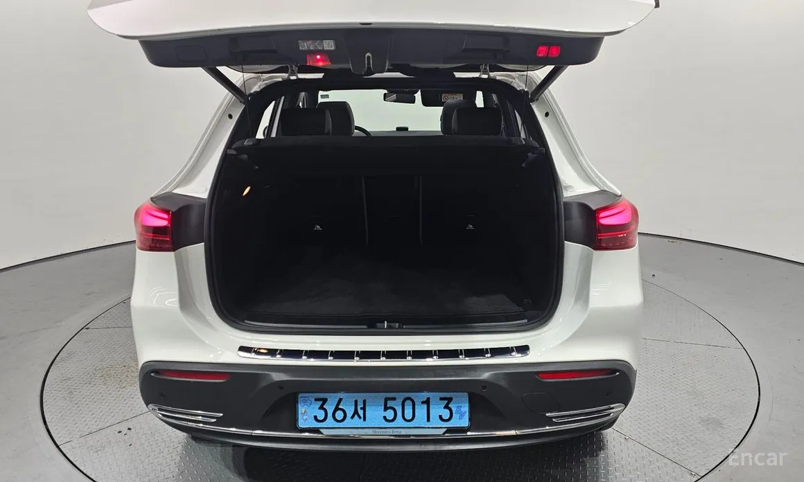 Фото 20 - Mercedes-Benz EQA