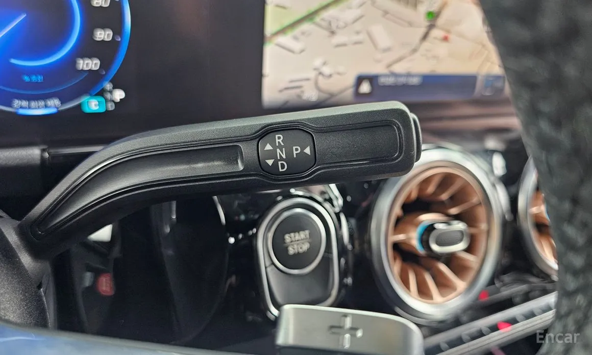 Фото 9 - Mercedes-Benz EQA