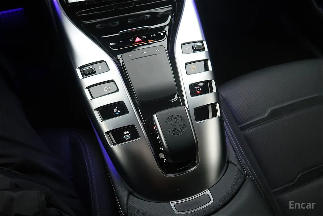 Фото 9 - Mercedes-Benz AMG GT