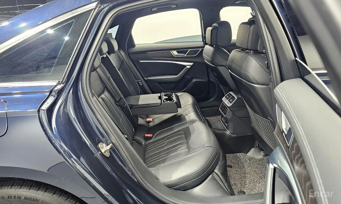 Фото 11 - Audi A6