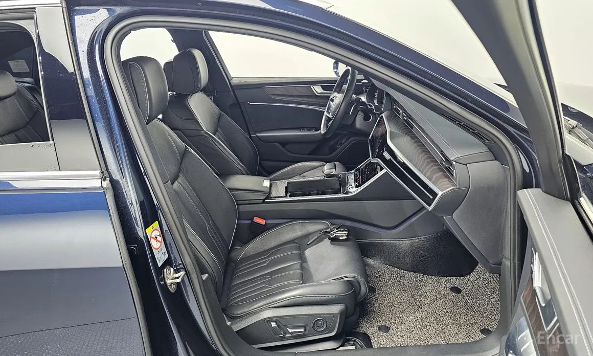 Фото 12 - Audi A6