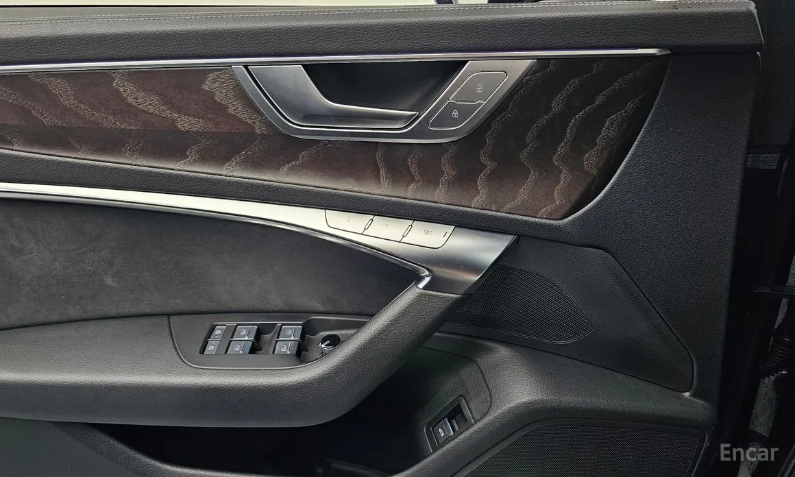 Фото 15 - Audi A6