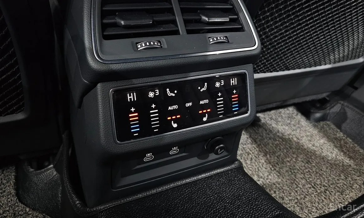 Фото 19 - Audi A6