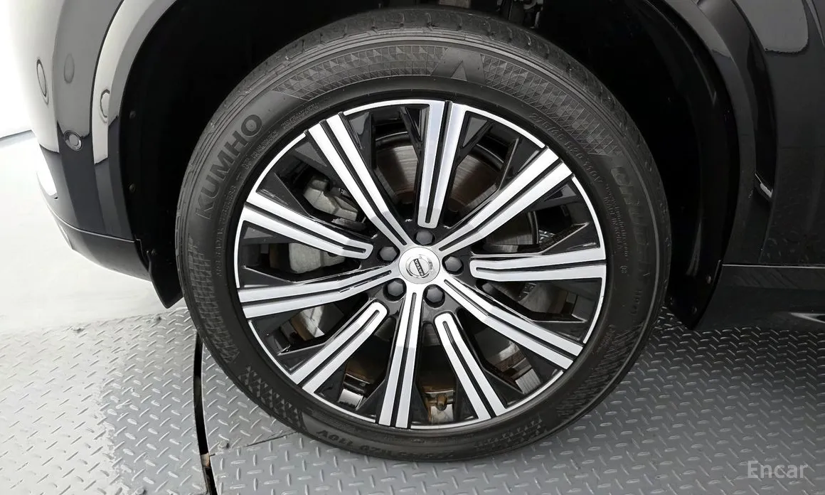 Фото 5 - Volvo XC90