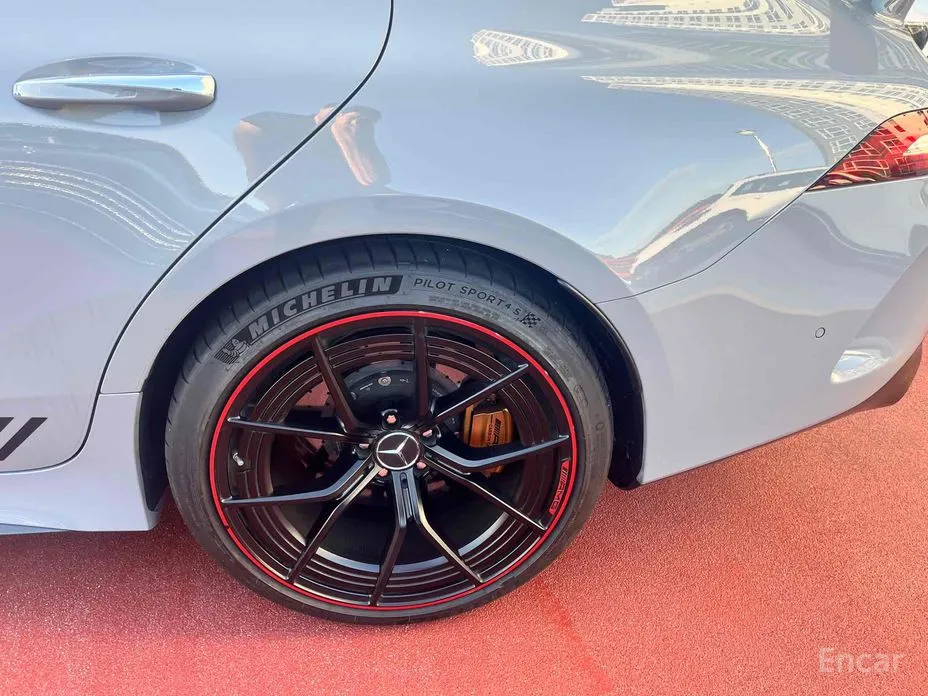 Фото 3 - Mercedes-Benz AMG GT