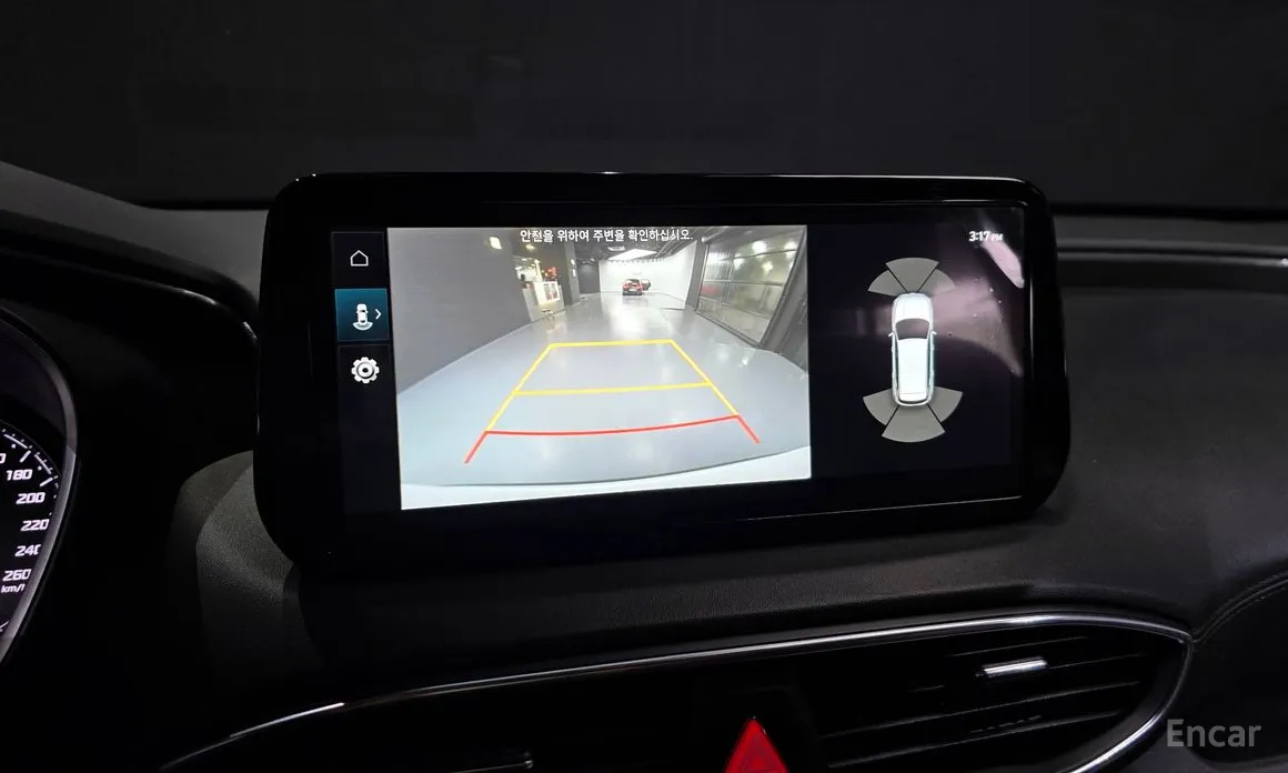 Фото 15 - Hyundai Santa Fe