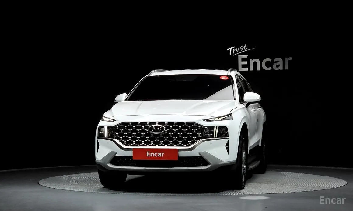 Фото 3 - Hyundai Santa Fe