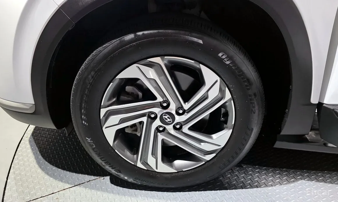 Фото 5 - Hyundai Santa Fe