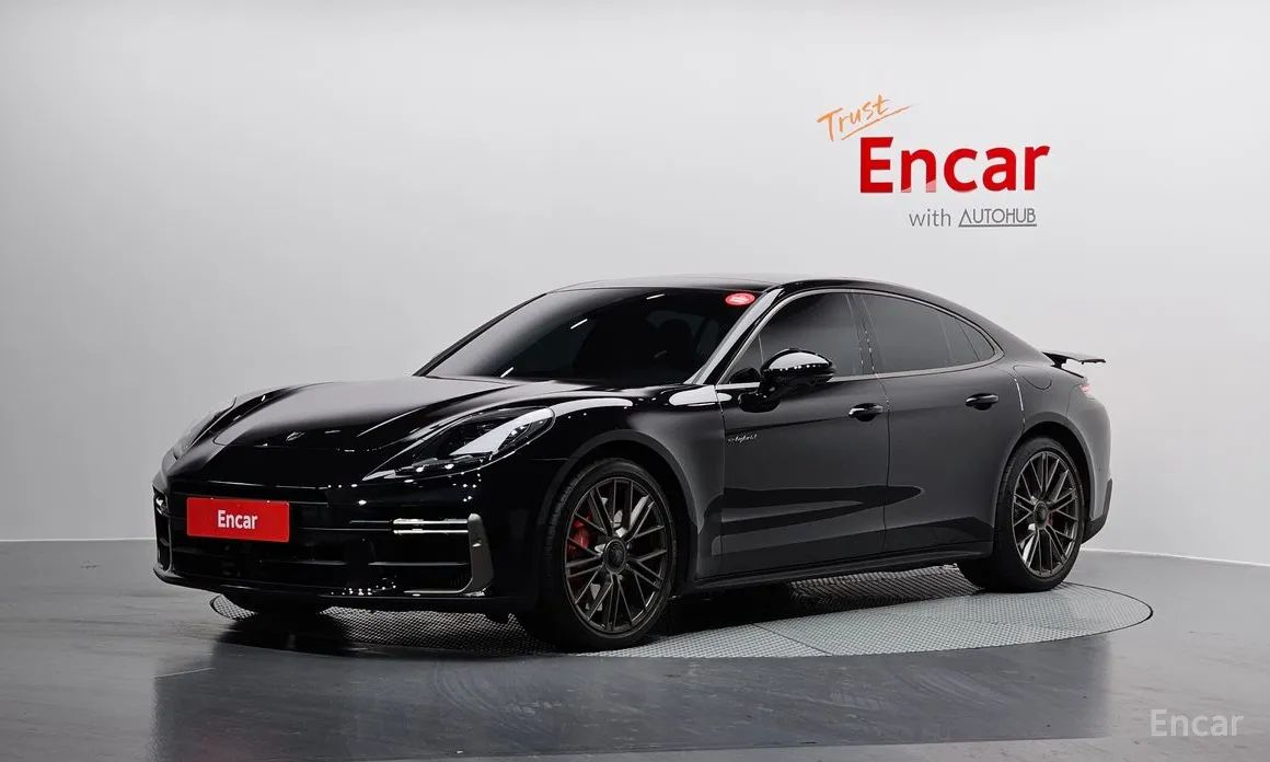 Фото 1 - Porsche Panamera