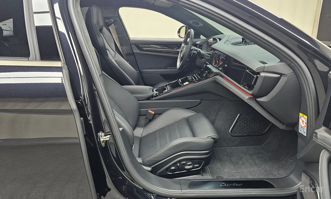 Фото 11 - Porsche Panamera