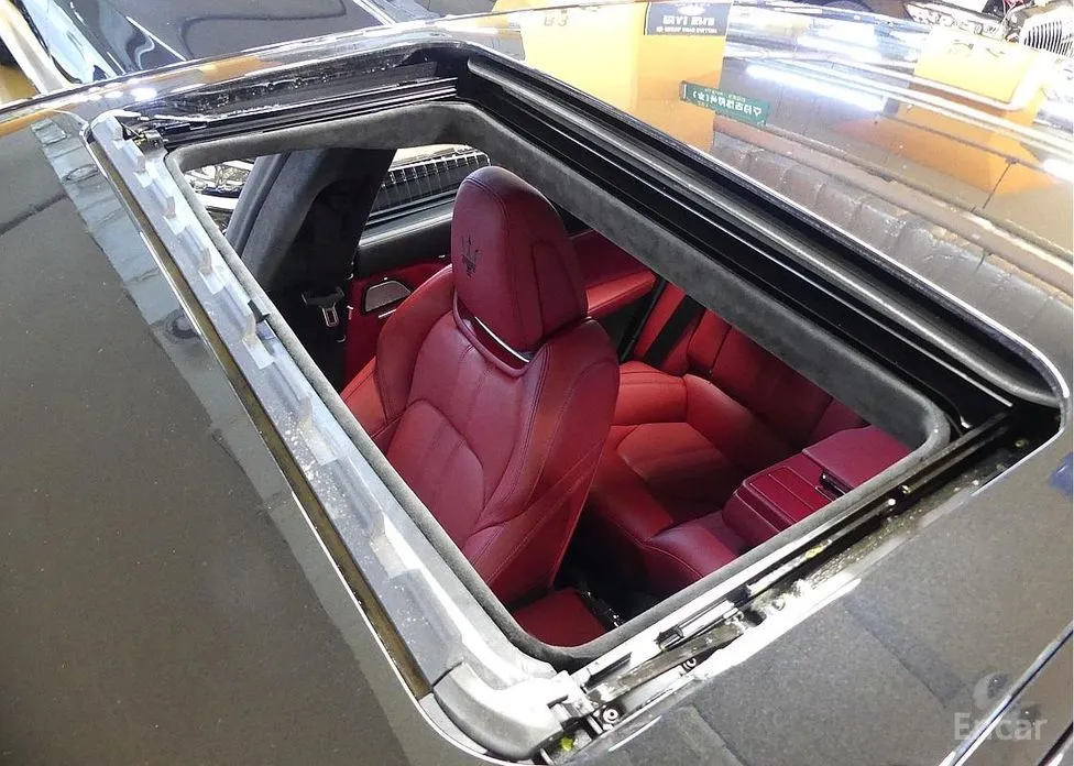 Фото 19 - Maserati Quattroporte